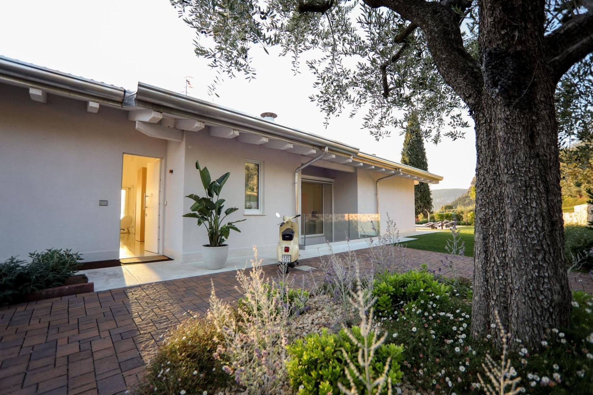 Villa F Bardolino Ngoại thất bức ảnh